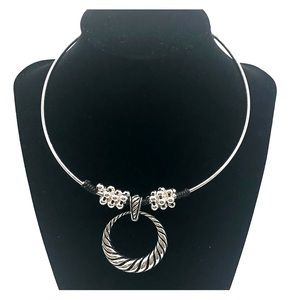 Modern Choker